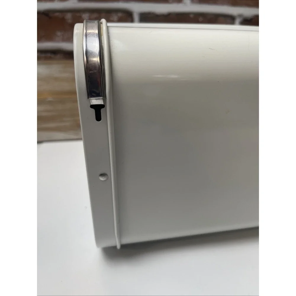 Reston Lloyd Metal Bread Box 